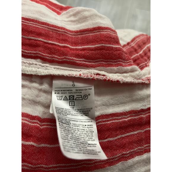 Red and white stripe gauze shirt -large - Picture 4 of 4